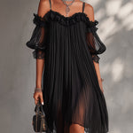 Carolina | Muslin mini dress with off-the-shoulder design and lace trim