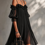 Carolina | Muslin mini dress with off-the-shoulder design and lace trim