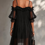Carolina | Muslin mini dress with off-the-shoulder design and lace trim