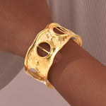 Baroness Silk Cuff