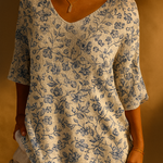 Women's Small Blue Flowers Print Casual Pullover Knit