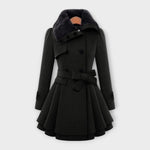 Emma – Elegant Coat with Faux Fur Collar
