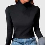 Yulienne | Elegant Turtleneck