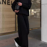 Knitted solid color loose casual suit