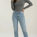 Long-sleeved knit top with Barbara-style slits