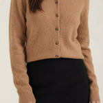 Gladys knitted cardigan with collar and buttons