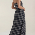 Plaid Summer Midi Dress with Round Neckline